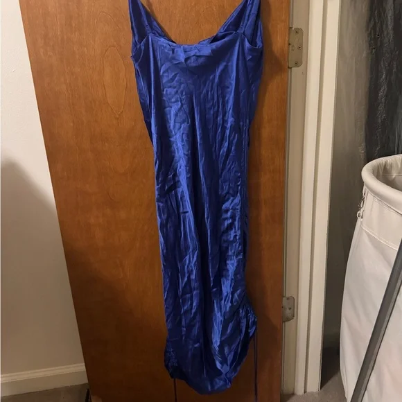 NWT Aritzia Wilfred Only Ruched Slip Dress size M - Picture 6 of 6